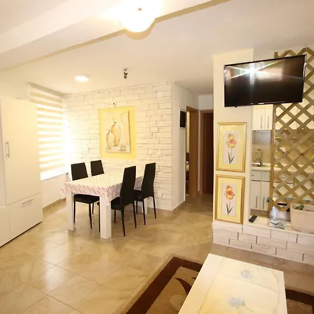 Apartment Kata *