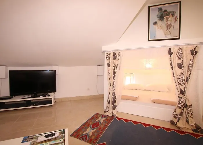 Kata Διαμέρισμα